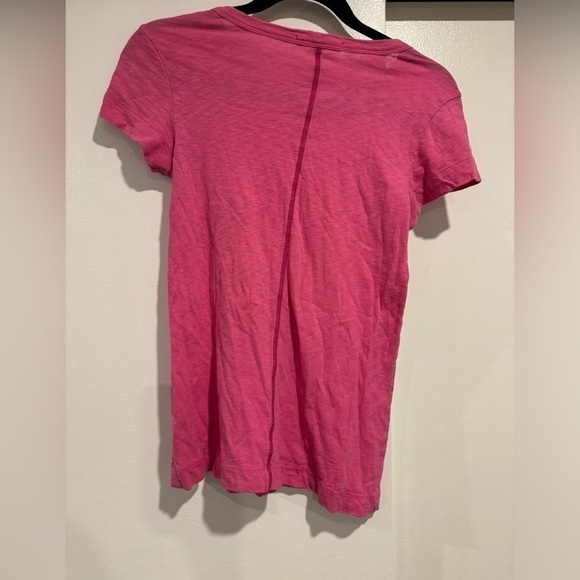 GAP pink T-Shirt size XSmall - Picture 3 of 5